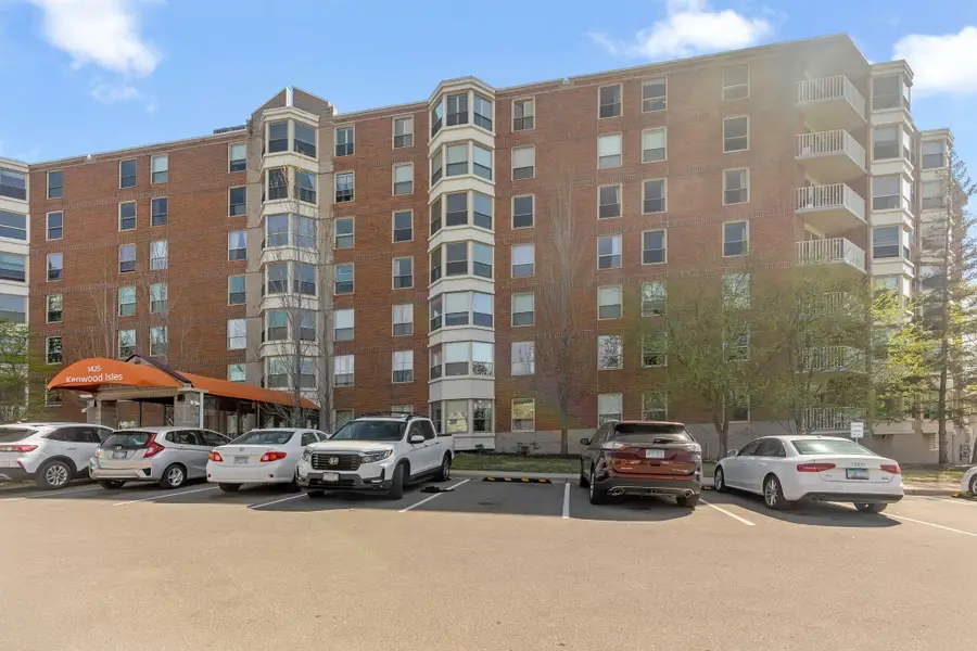 1425 W 28th Street #508, Minneapolis, MN 55408 - #2