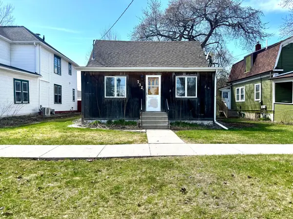 732 1st Street N, Fargo, ND 58102