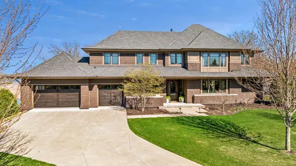 3776 Woodland Cove Parkway, Excelsior, MN 55331