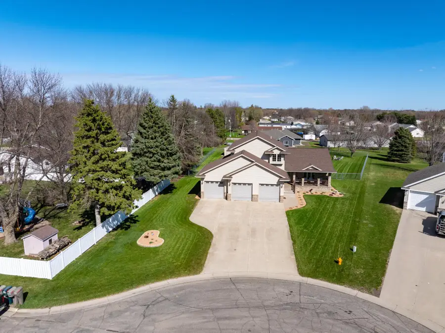 501 W 7th Avenue, Osakis, MN 56360 - #2