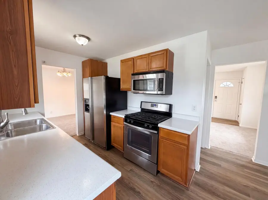 6319 Perry Avenue N, Brooklyn Center, MN 55429 - #2