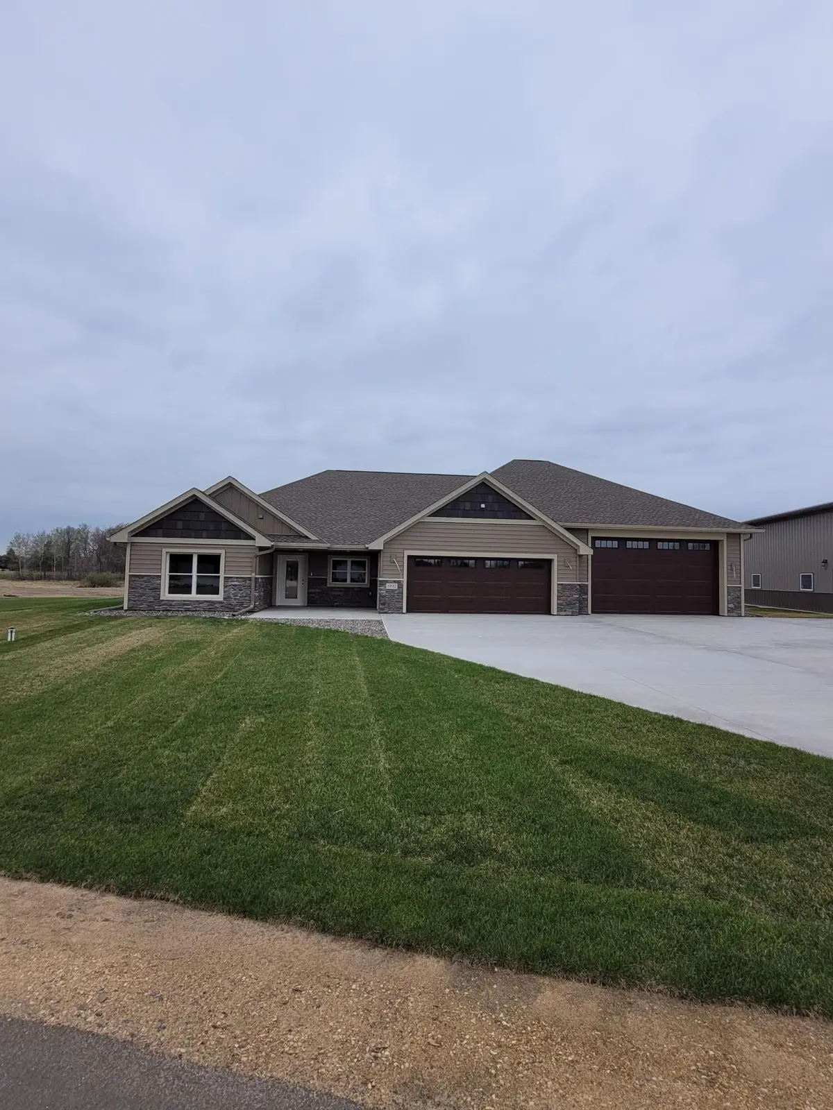 19552 Butternut Street Nw, Oak Grove, MN 55011 - #1