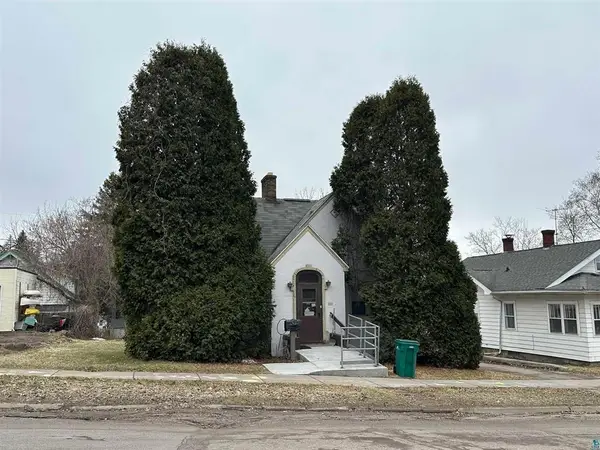 21 4th Street, Cloquet, MN 55720