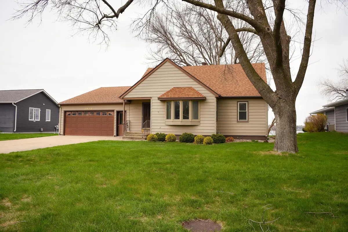 1532 S Shore Drive, Worthington, MN 56187 - #1