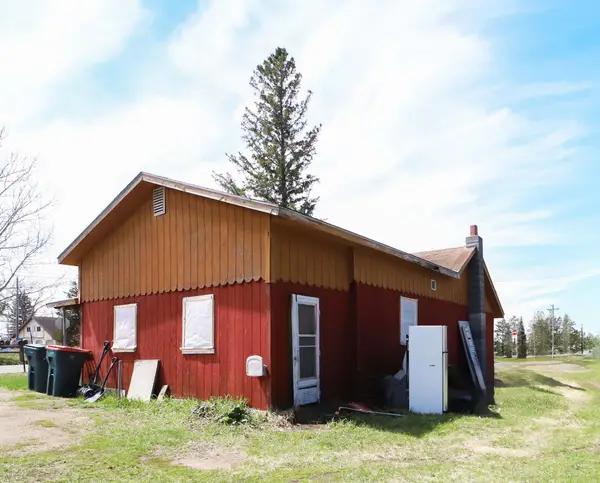 65 Eldredge Street E, Motley, MN 56466
