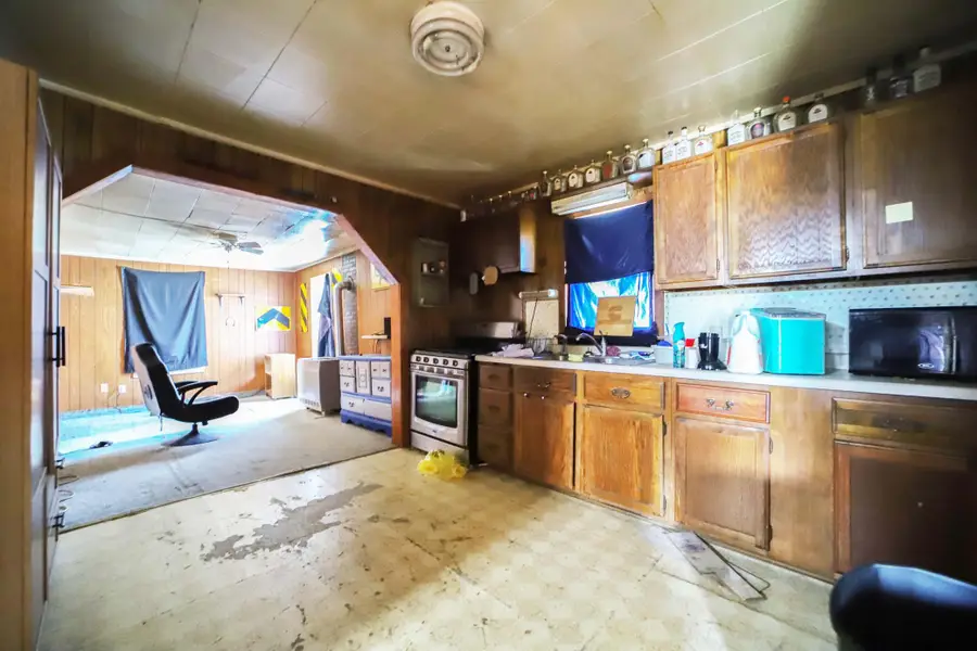 65 Eldredge Street E, Motley, MN 56466 - #3