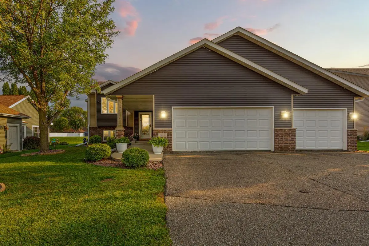 2505 30th Street Nw, Faribault, MN 55021 - #1