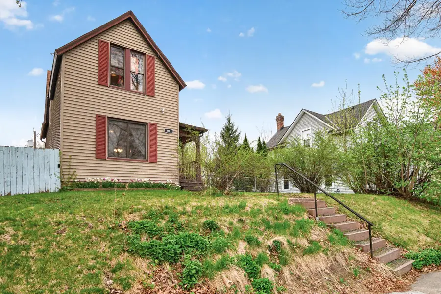 899 Case Avenue, Saint Paul, MN 55106 - #3