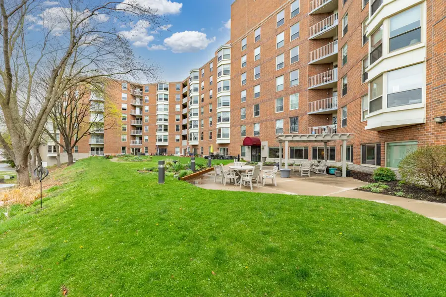 1425 W 28th Street W #218, Minneapolis, MN 55408 - #2
