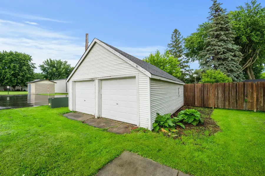 305 Main Street E, New Prague, MN 56071 - #3