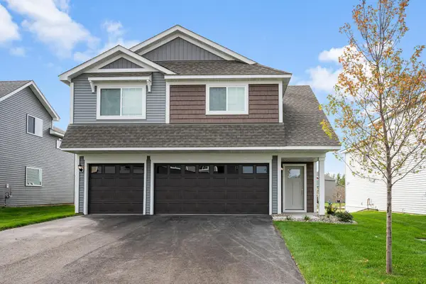 929 Spruce Street N, Cambridge, MN 55008