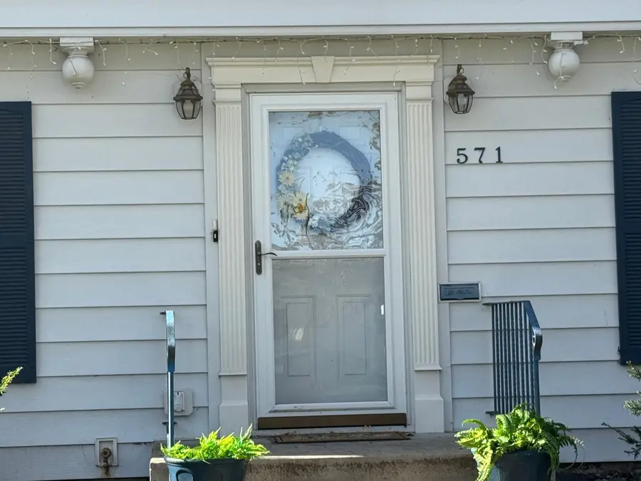 571 E Academy Street, Owatonna, MN 55060 - #2