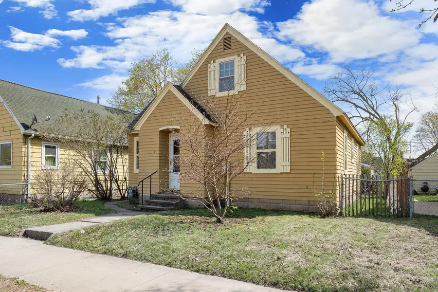 905 10th Avenue Sw, Austin, MN 55912 - #3