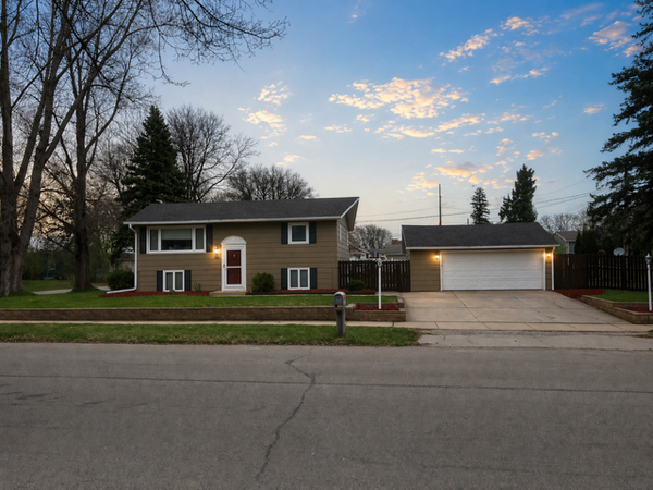 1621 40th Street Nw, Rochester, MN 55901