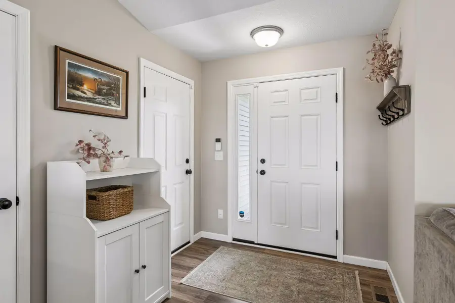 910 Emily Court Ne, Montgomery, MN 56069 - #3