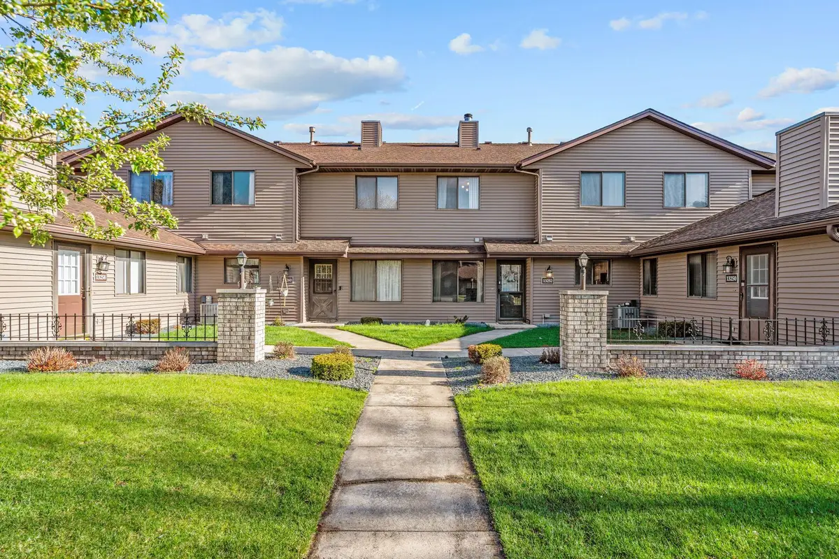 13252 90th Avenue N, Maple Grove, MN 55369 - #1