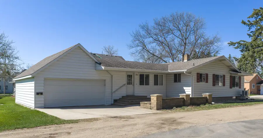 34 Ivy Avenue Ne, Richmond, MN 56368 - #2