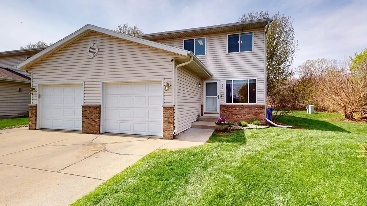 330 10th Avenue Nw, Byron, MN 55920 - #1