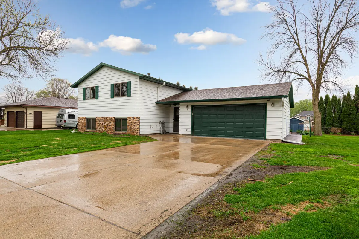 3 Saint Marks Bay, Faribault, MN 55021 - #1