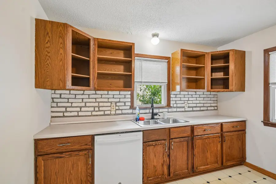 5324 Emerson Avenue N, Brooklyn Center, MN 55430 - #2