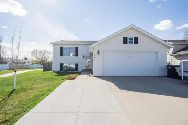 5535 18th Street S, Fargo, ND 58104