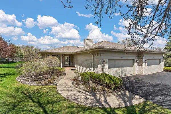 8914 Hilloway Road, Eden Prairie, MN 55347