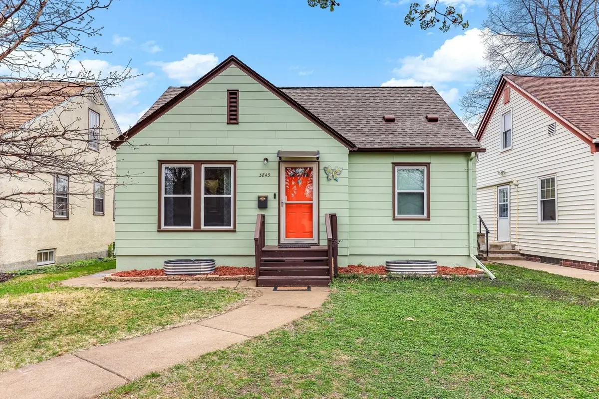 3845 Perry Avenue N, Robbinsdale, MN 55422 - #1