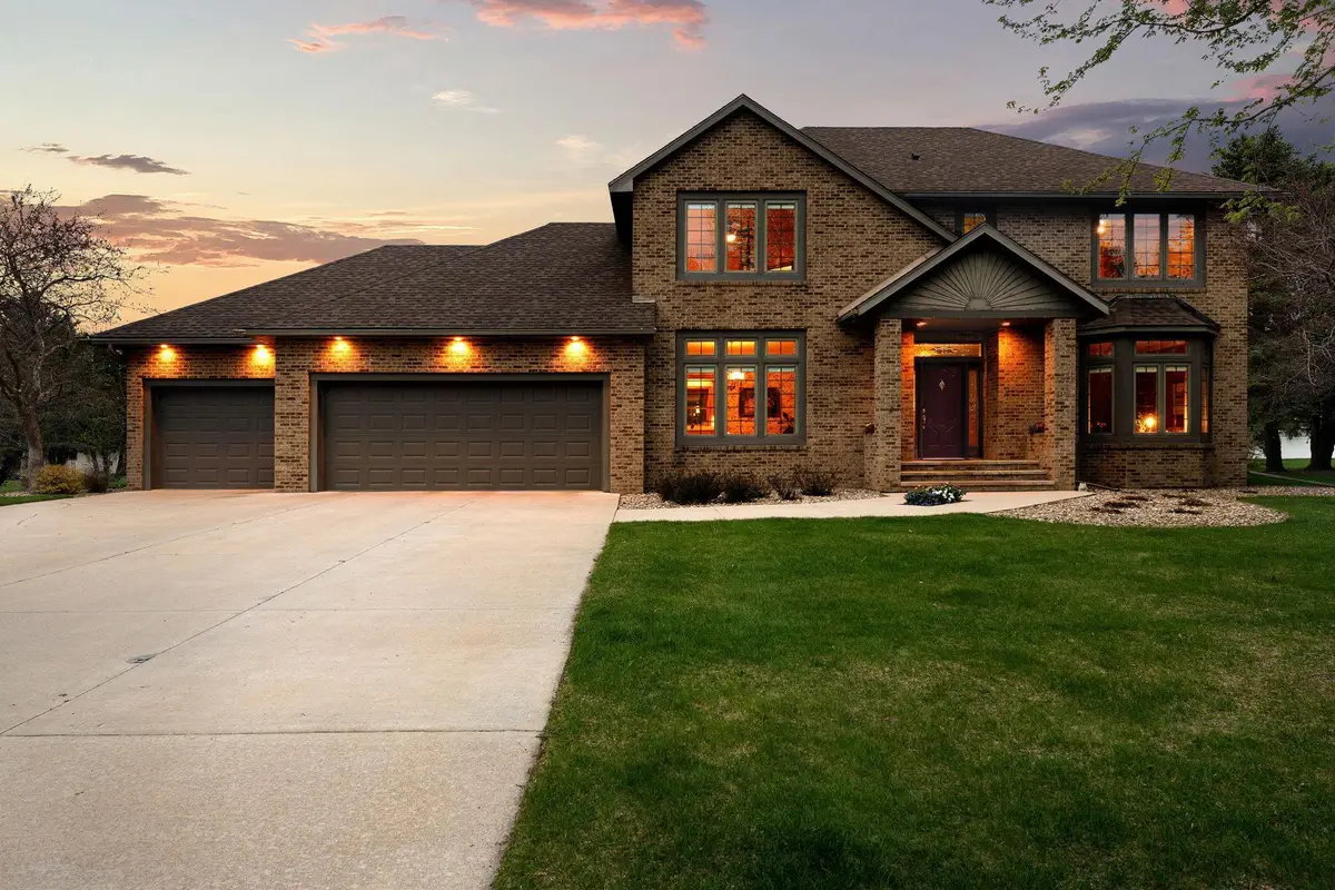 805 27th Street Sw, Austin, MN 55912 - #1