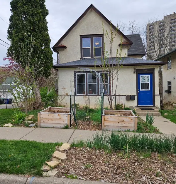 998 Jameson Street, Saint Paul, MN 55103