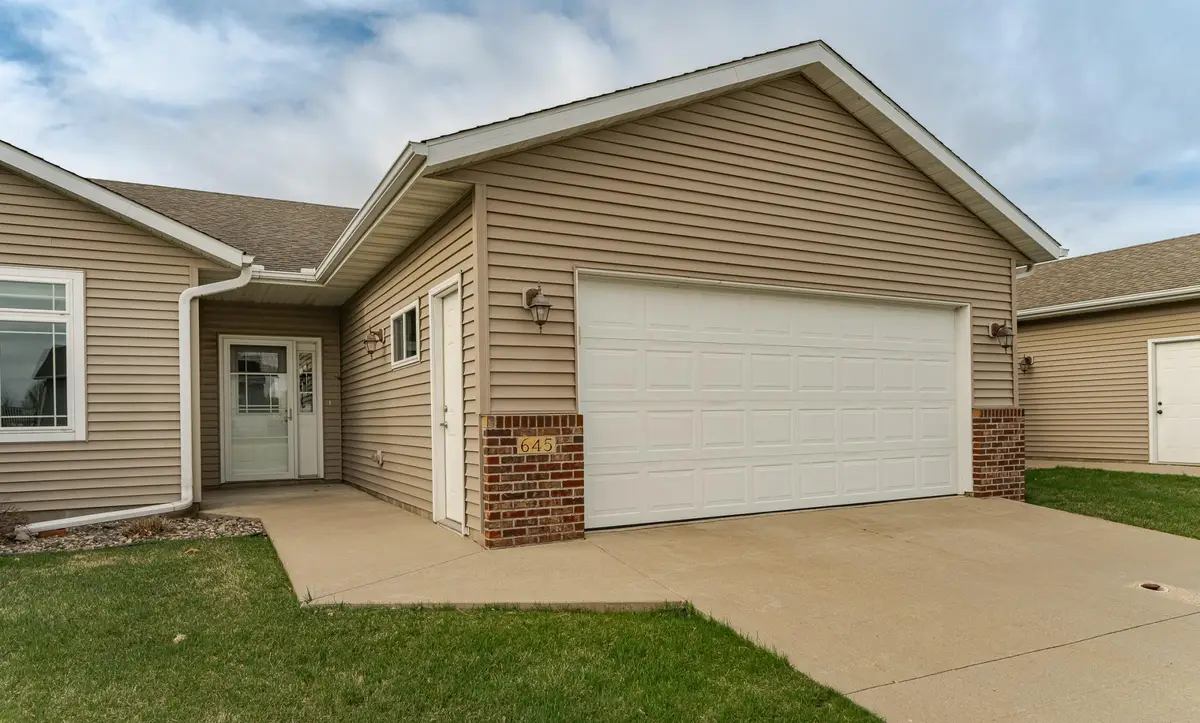 645 Ashley Lane, Owatonna, MN 55060 - #1