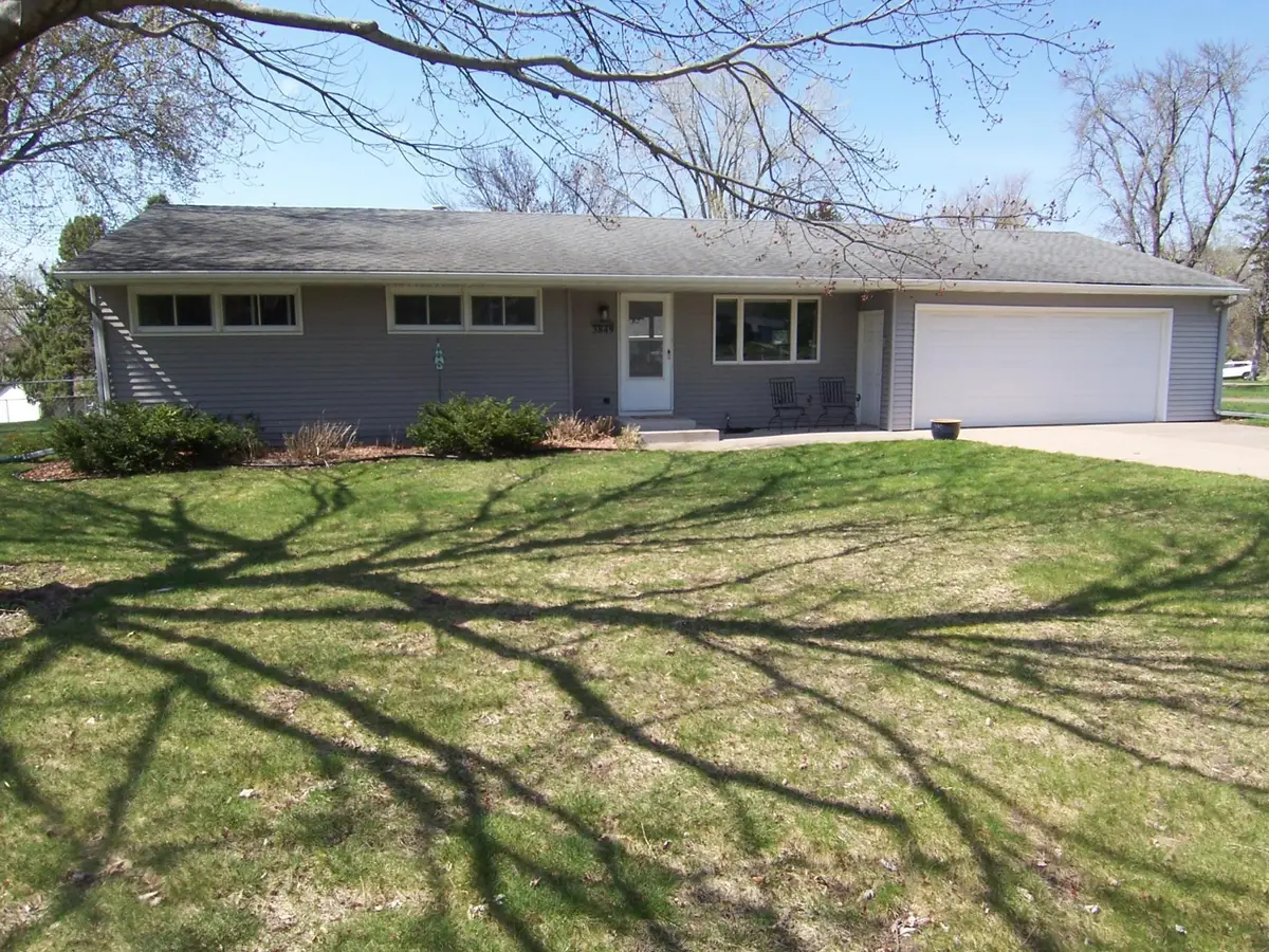 3849 Bellaire Avenue, White Bear Lake, MN 55110 - #1