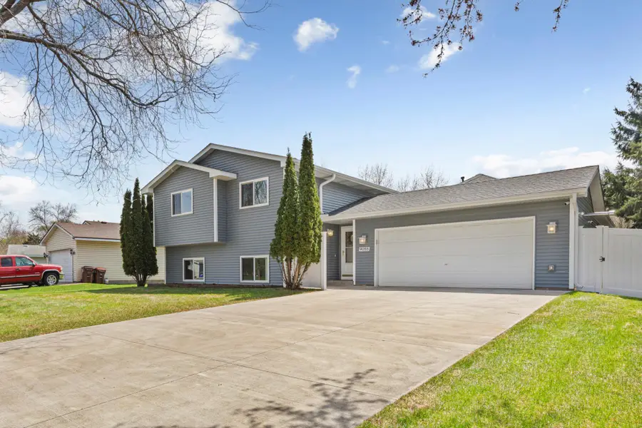 9055 Upper 81st Street S, Cottage Grove, MN 55016 - #2
