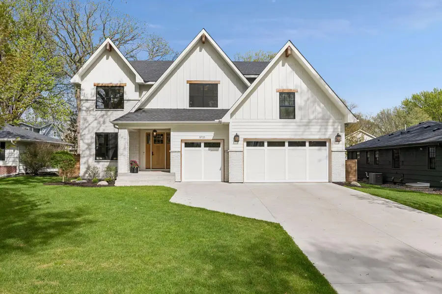5721 Saint Johns Avenue, Edina, MN 55424 - #2