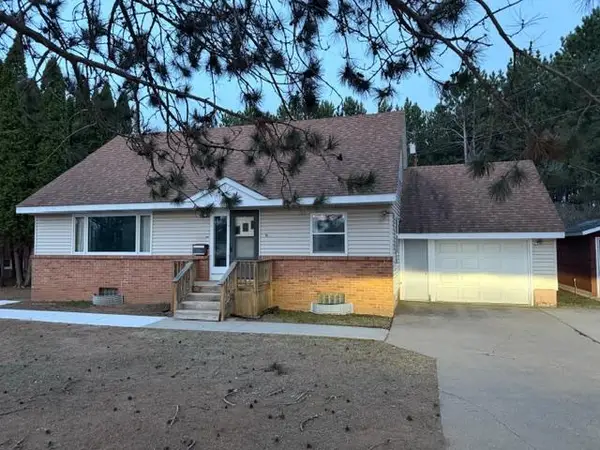 17 Ash Boulevard, Babbitt, MN 55706