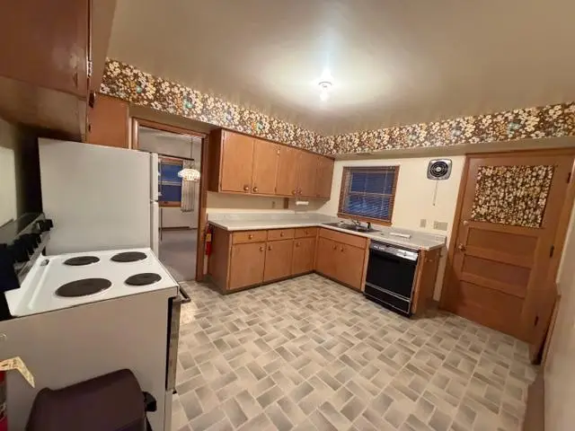 17 Ash Boulevard, Babbitt, MN 55706 - #2