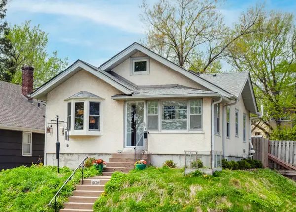 3258 Hayes Street Ne, Minneapolis, MN 55418