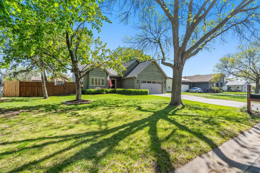 11532 Oregon Avenue N, Champlin, MN 55316 - #3