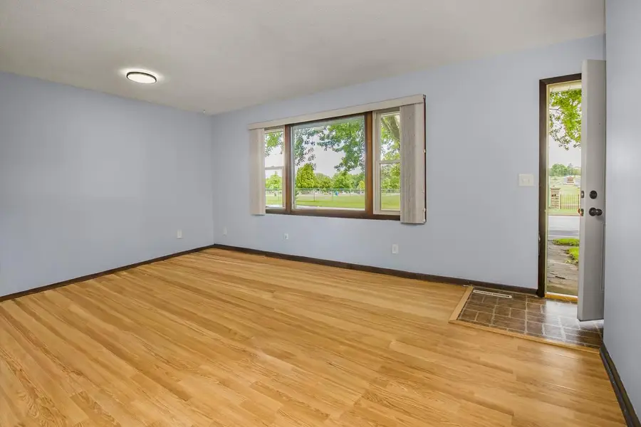 1557 Dale Street N, Saint Paul, MN 55117 - #2