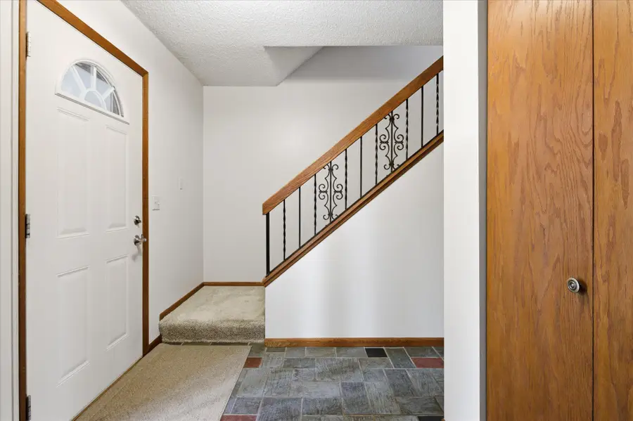 513 Laredo Lane, Chanhassen, MN 55317 - #3