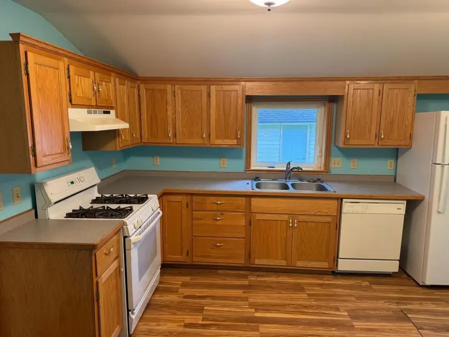 605 Division Street W, Faribault, MN 55021 - #3