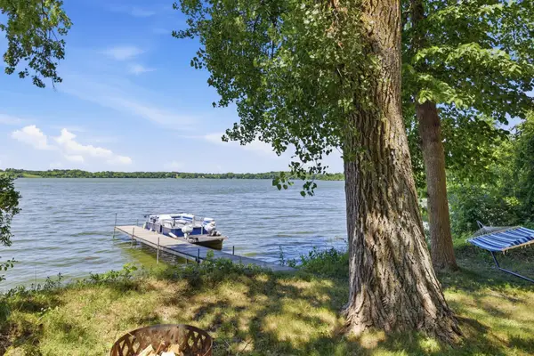 2733 Nevens Avenue Sw, Cokato, MN 55321