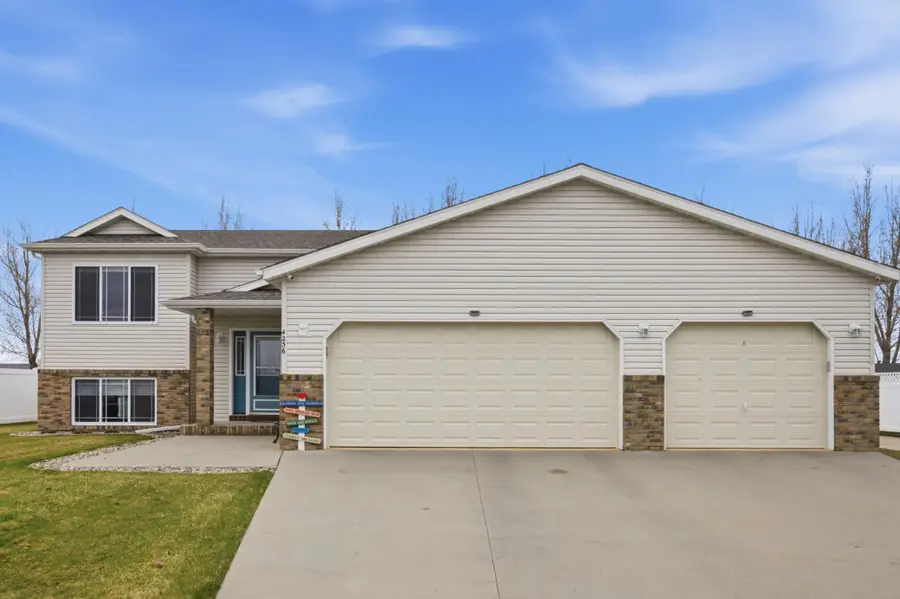 4236 38th Avenue S, Fargo, ND 58104 - #2