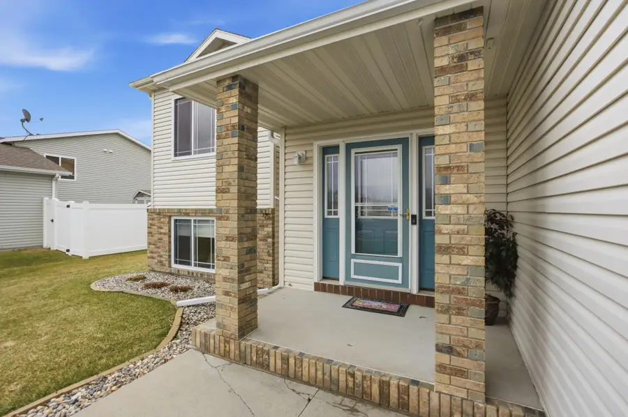 4236 38th Avenue S, Fargo, ND 58104 - #3