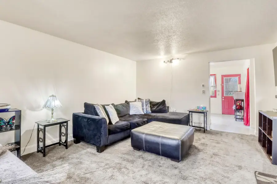 306 21 Street S, Fargo, ND 58103 - #2