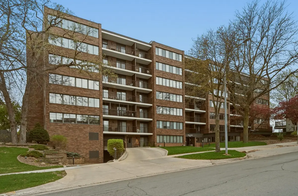 600 4th Street Sw #102, Rochester, MN 55902 - #1