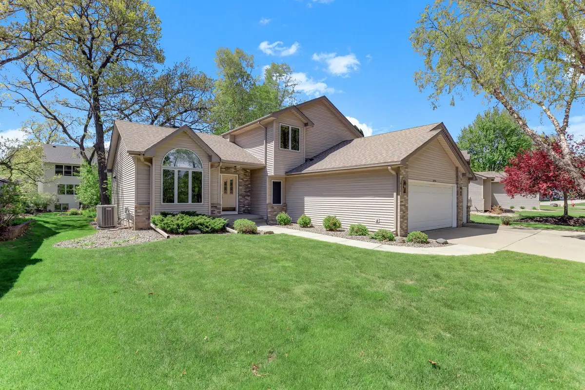 4676 Hamlet Avenue N, Oakdale, MN 55128 - #1