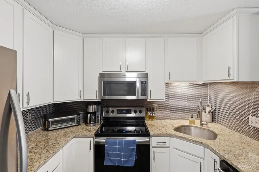 4126 Goldenrod Lane N, Plymouth, MN 55441 - #3