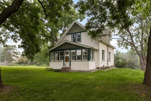 1240 Mcknight Road N, Maplewood, MN 55119