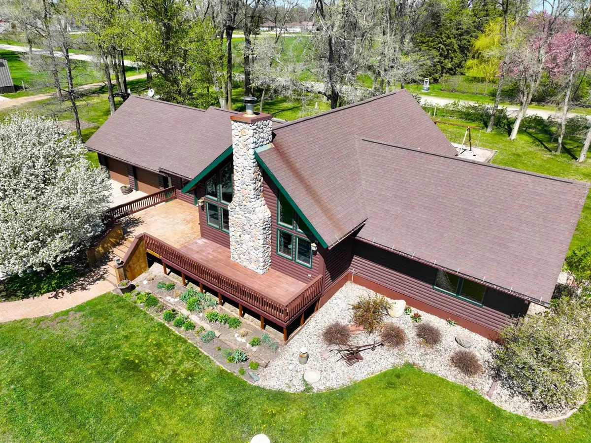 2103 Redwing Avenue, Sibley, IA 51249 - #1