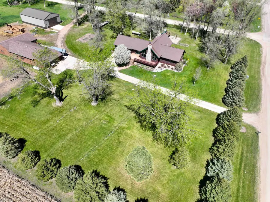 2103 Redwing Avenue, Sibley, IA 51249 - #2